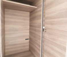 ご仏壇用の家具コンセント設置、扉収納部は2重構造に